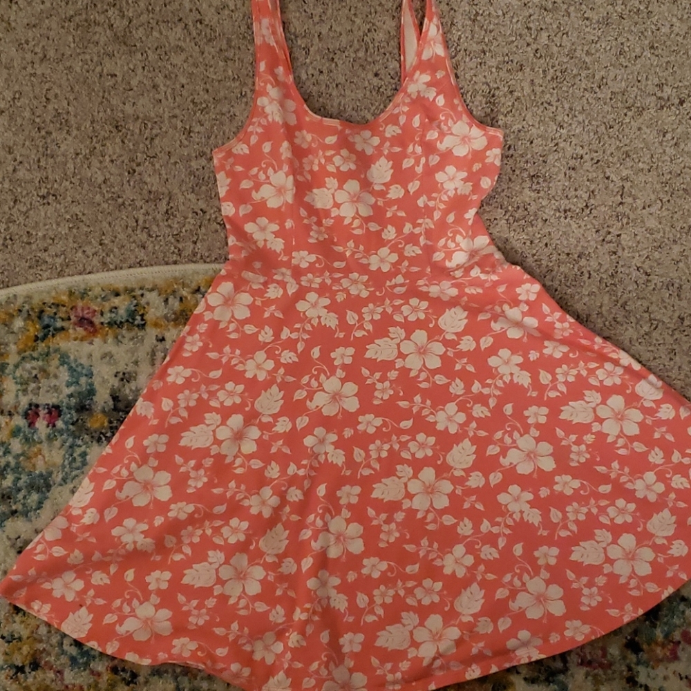 Super cute stretchy sun dress